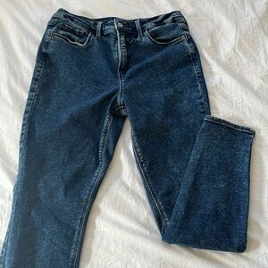 Old Navy Rockstar Super Skinny High Rise Jeans
Size 10